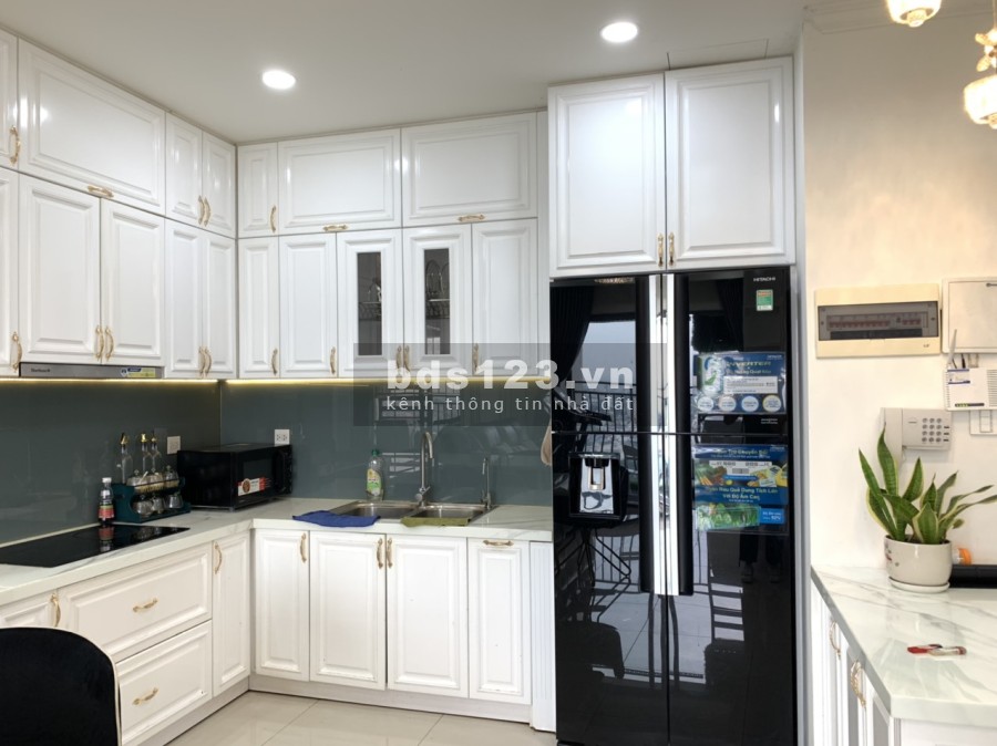 Bán căn hộ 2 pn full nội thất đẹp nhà rộng view song Sài Gòn, giá bán 4.25 tỷ, bao hết