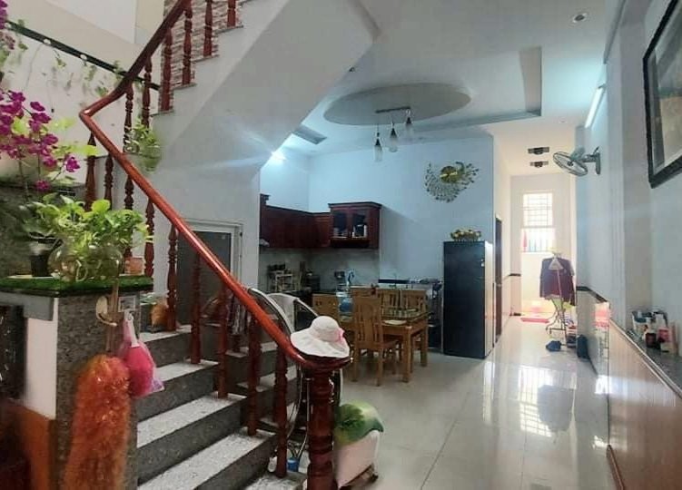 Nguyễn Thị Thử, Hẻm Ô tô, Hóc Môn, diện tích 90m2, 2 Lầu, 3PN, giá chỉ còn 4.2 tỷ, thương lượng