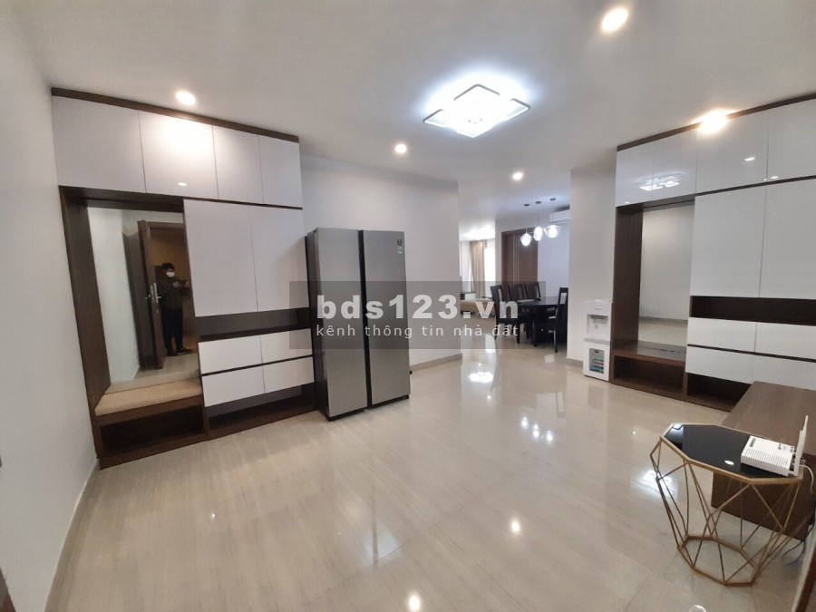 Cho thuê căn hộ cao cấp 154m2, 3PN, đủ đồ tại L3 The Link Ciputra. Giá 46 triệu/tháng