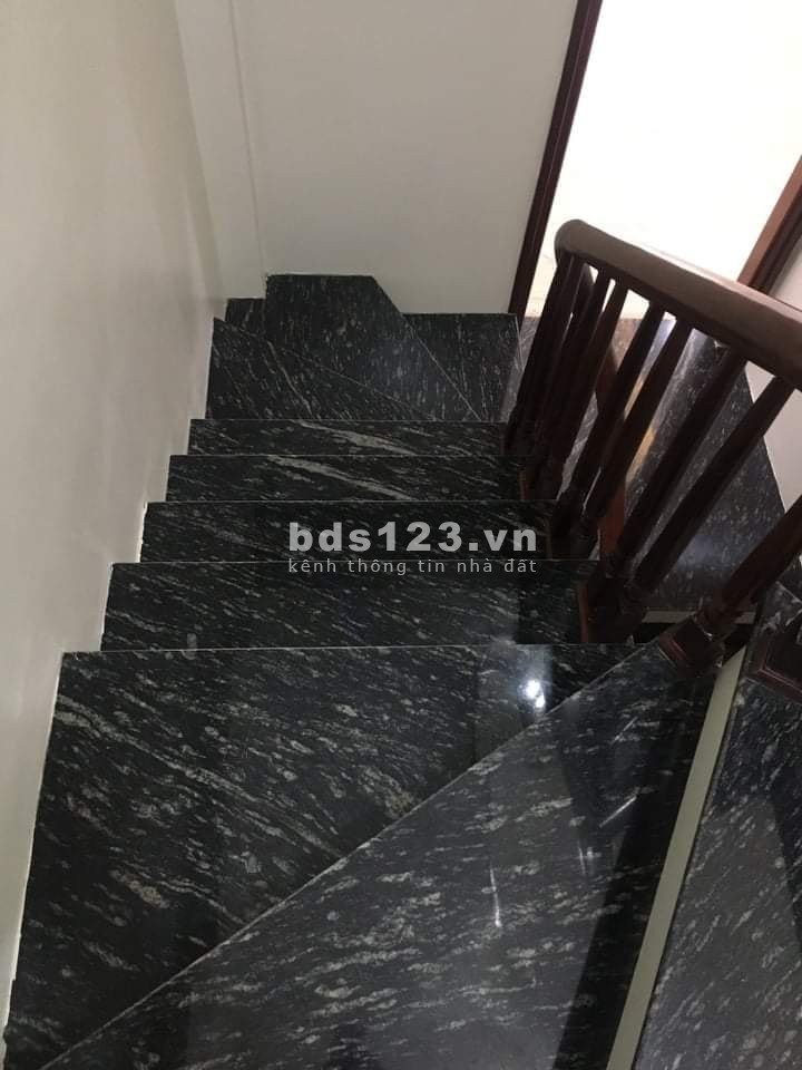 Nhỏ Xinh, Giá Rẻ, Phố Víp Long Biên 1, An Sinh Đỉnh, Full Nội Thất, Mặt tiền 4m, Giá Nhỉnh 2.1 Tỷ