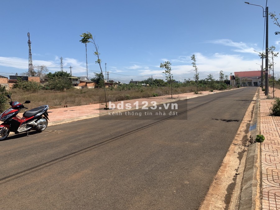 Giá gốc Đất sổ đỏ chợ 19 KDC Eaknuec, Buôn Ma Thuột, Đăk Lăk, xây dựng tự do, được kiểm tra pháp lý