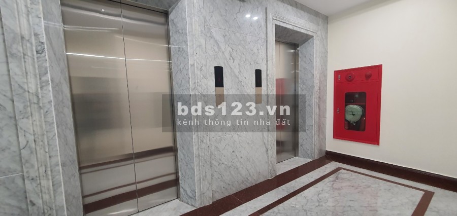 Toà nhà văn phòng mặt phố Hoàng Ngân dtsd 225m2 mt 25m, 10 tầng đúc, giá bán 139 tỷ