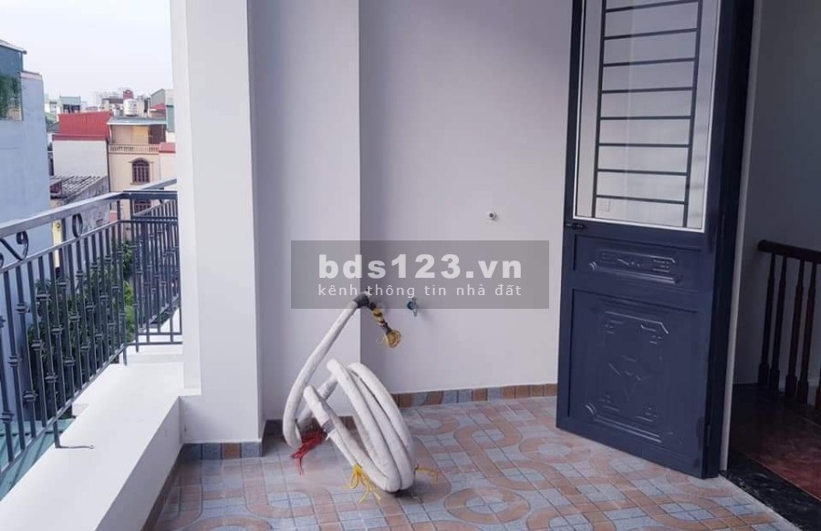 Bán nhà phố Trương Định ngõ thông tứ tung dễ dàng đi lại sổ đỏ chính chủ, 5 tầng đúc