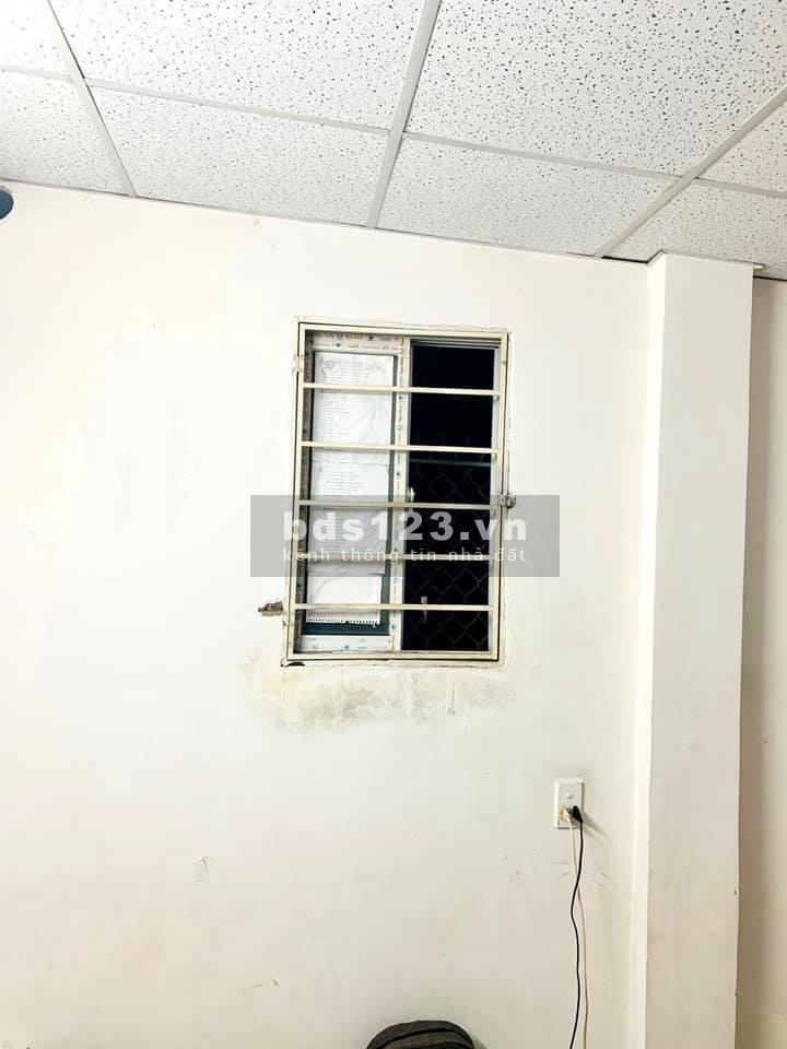 Tìm Nam ở Ghép quận 3 ngay ngã 3 đường Trương Định Rạch Bùng Binh giáp bờ kè Hoàng Sa
