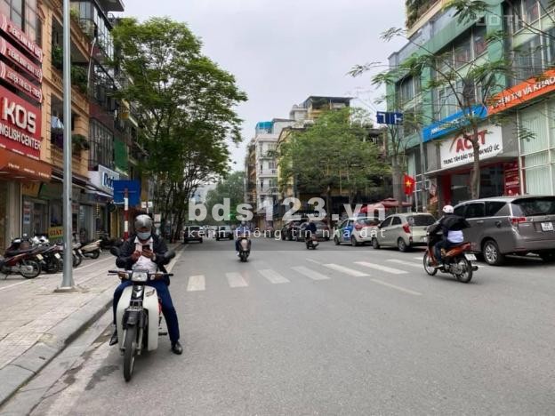 Bán nhà mặt phố Nguyễn Công Hoan, Bà Đình, dt 60m2, 5 tầng, mt 4.5m, giá bán 27 tỷ