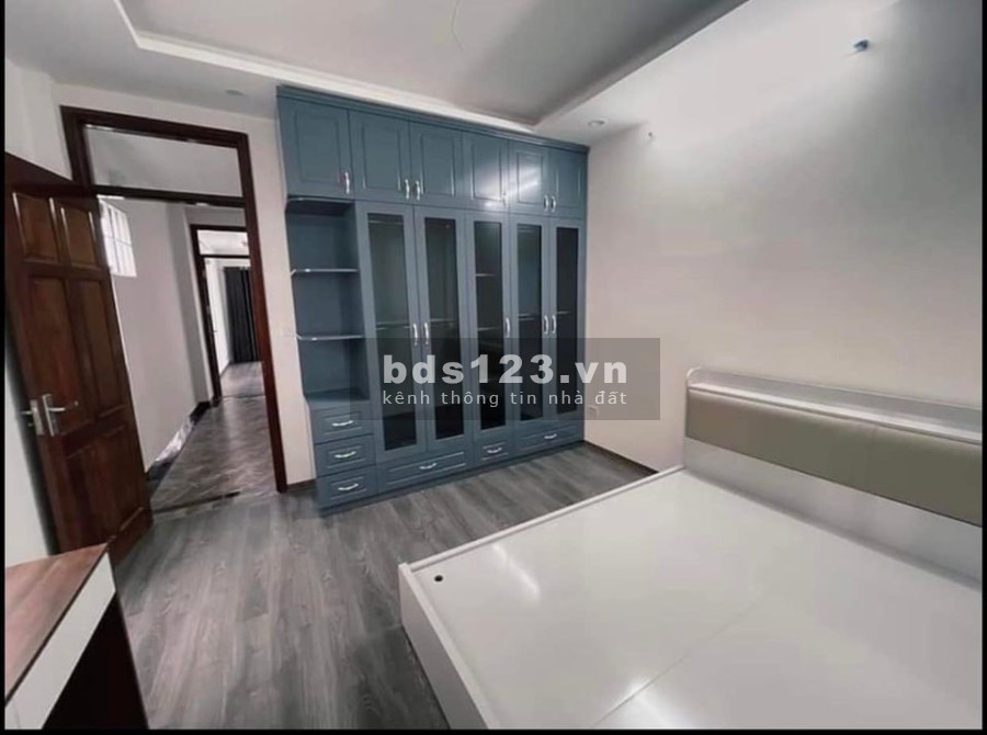 Bán nhà nguyên căn đẹp Ngọc Thuỵ, dân xây siêu đẹp ô tô đỗ của nhỉnh 5 tỷ lh 0865718799