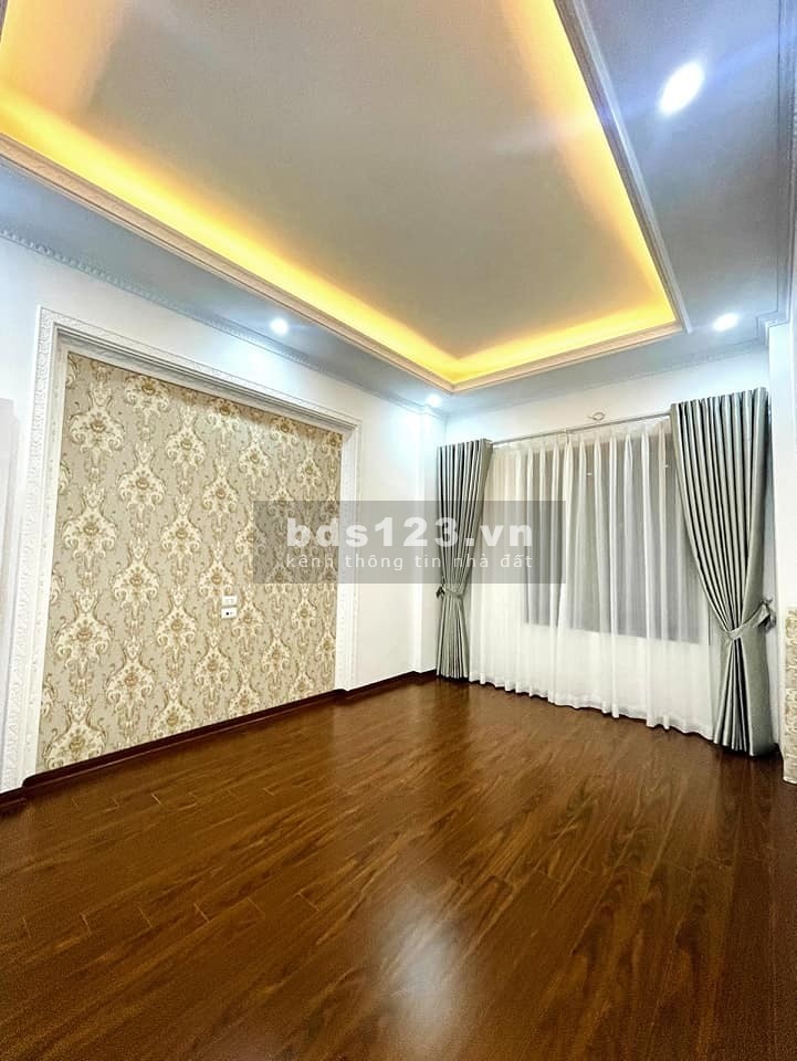 Bán nhà TT Phú Nhuận, khu ĐƯỜNG HOA, 56m2, MT4.2m, giá chỉ 5.6 tỷ, ĐT 0703165049.
