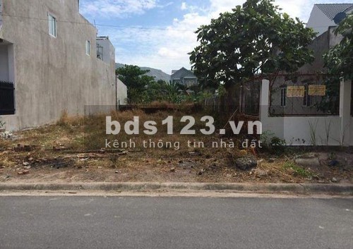 Ra nhanh đất MT đường nguyễn hữu trí 5x18 sổ hồng riêng, giá 860 triệu xây dựng tự do