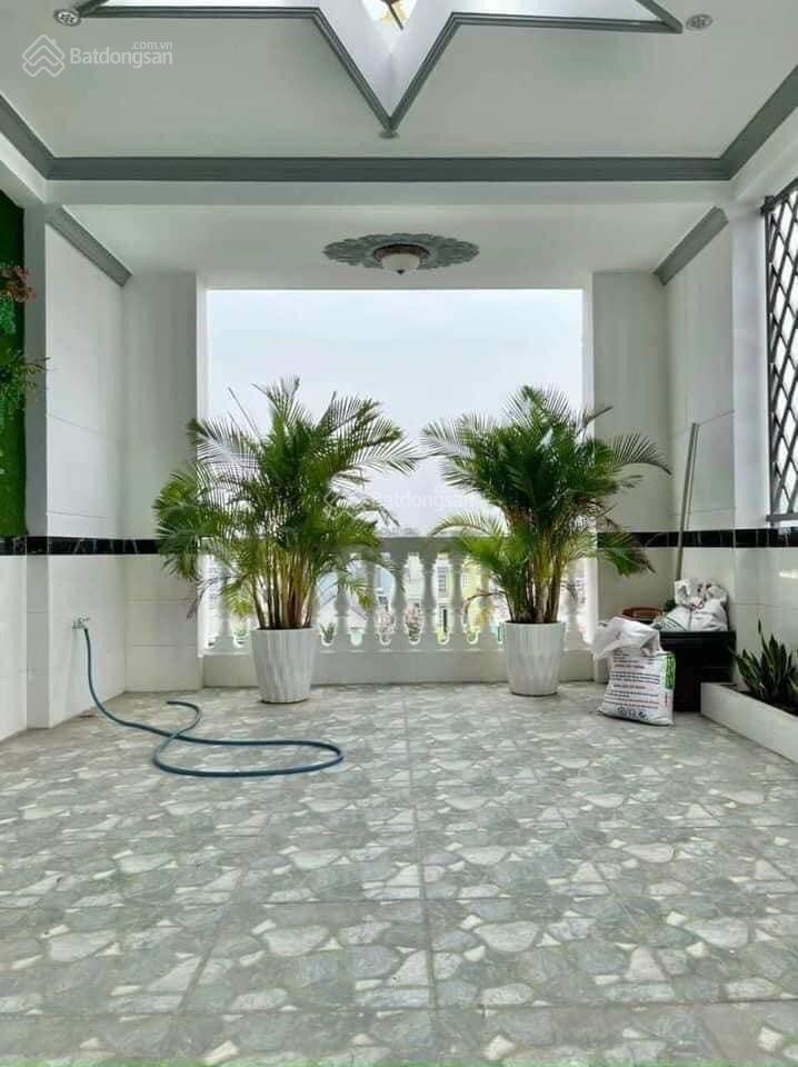 Chỉ hơn 4 tỷ có ngay mặt tiền kinh doanh diện tích 39m2, sát Âu Cơ Quận Tân Bình, lh 0933067773