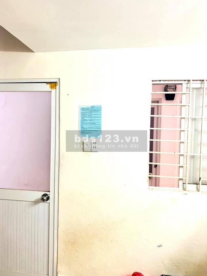 Tìm Nam ở Ghép quận 3 ngay ngã 3 đường Trương Định Rạch Bùng Binh giáp bờ kè Hoàng Sa