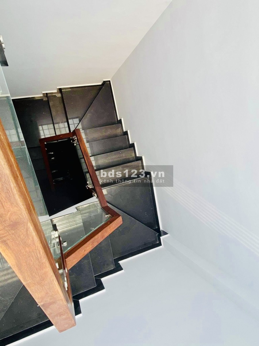 Nhà ngon hẻm xe hơi 5m, Nguyễn Văn Đậu, Bình Thạnh, 5 tầng dt 40m2, sổ A4, giá chỉ 6.xx tỷ