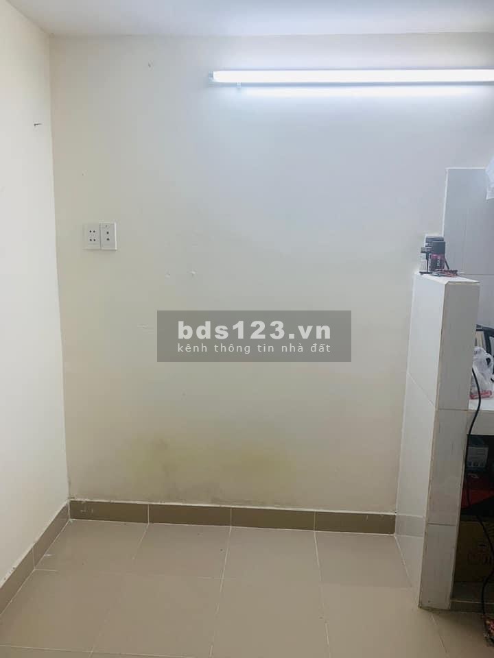Tìm Nam ở Ghép quận 3 ngay ngã 3 đường Trương Định Rạch Bùng Binh giáp bờ kè Hoàng Sa