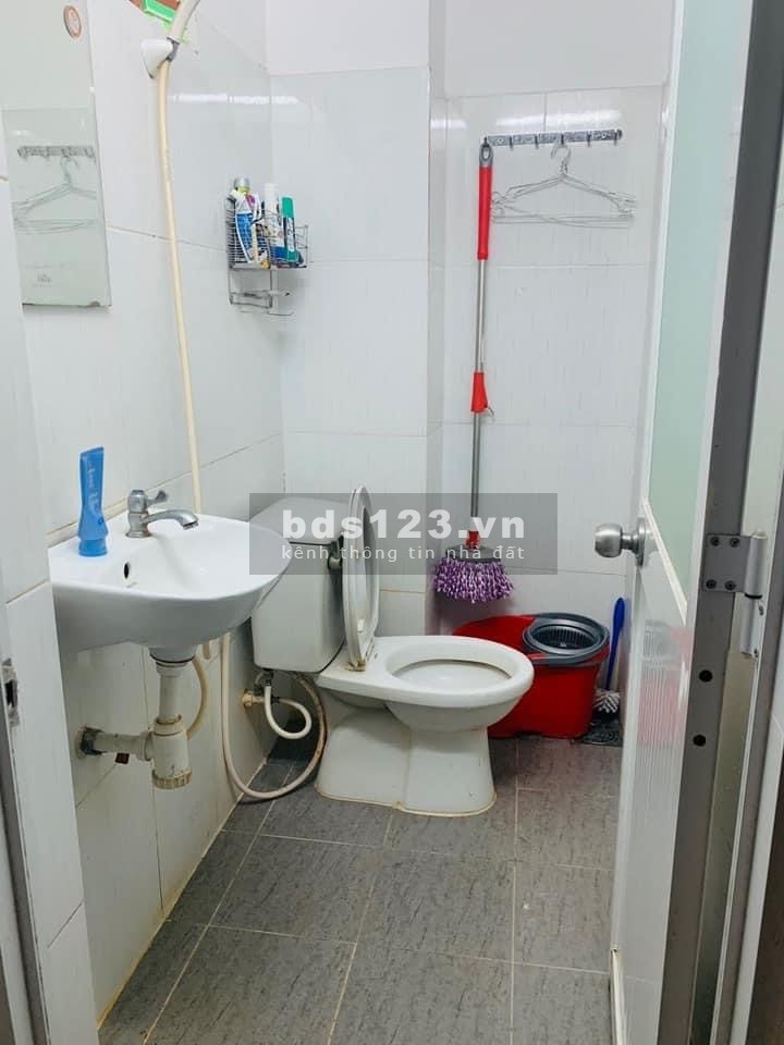 Tìm Nam ở Ghép quận 3 ngay ngã 3 đường Trương Định Rạch Bùng Binh giáp bờ kè Hoàng Sa