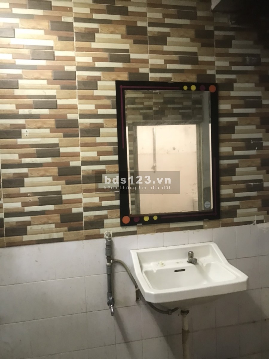 Cho thuê nhà mặt tiền Trần Bình Trọng, Quận 5 dân trí cao, hàng xóm văn minh, tiện ích đầy đủ