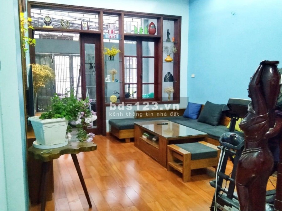 Nhà Giải Phóng Hoàng Mai, ô tô vào nhà kinh doanh diện tích 65m2, mt 4m, 4 tầng đúc, nhỉnh 6 tỷ