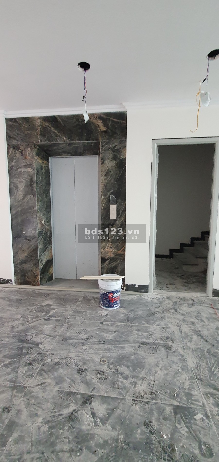 Cho thuê văn phòng rộng rãi thoáng mát, tiện nghi cao cấp tại Long Biên, Hà Nội, S=125m2