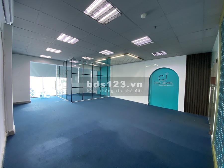 Văn phòng hot giá rẻ Quận 3 giá cho thuê chỉ 20 triệu/tháng diện tích sử dụng 85m2