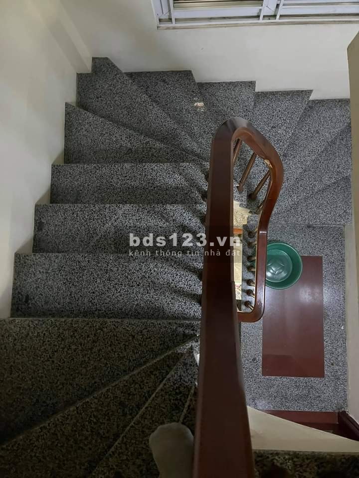 Giữa phố Cầu Diễn kinh doanh tốt diện tích sử dụng nhà 55m2, giá bán chỉ 7.4 tỷ sổ sẵn