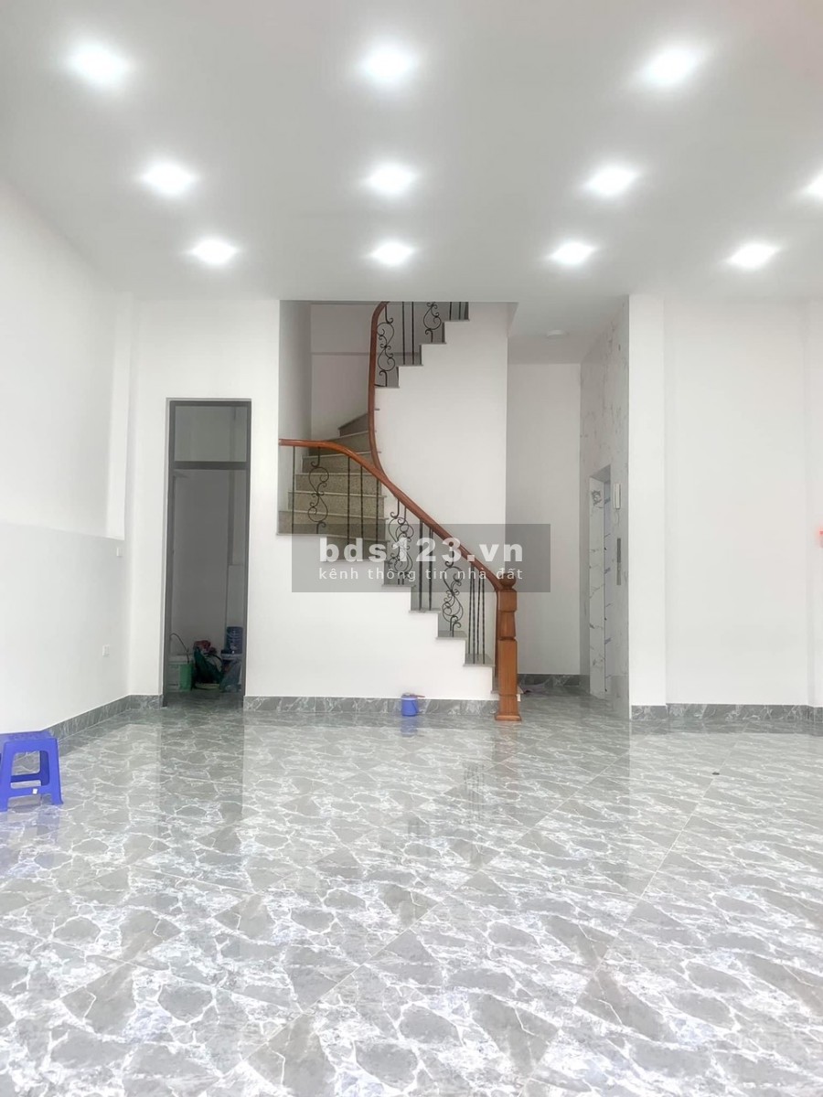 Mặt phố Trần Khát Chân, dtsd 55m2 6 tầng đúc lô góc vỉa hè rộng thang máy, giá 25.5 tỷ