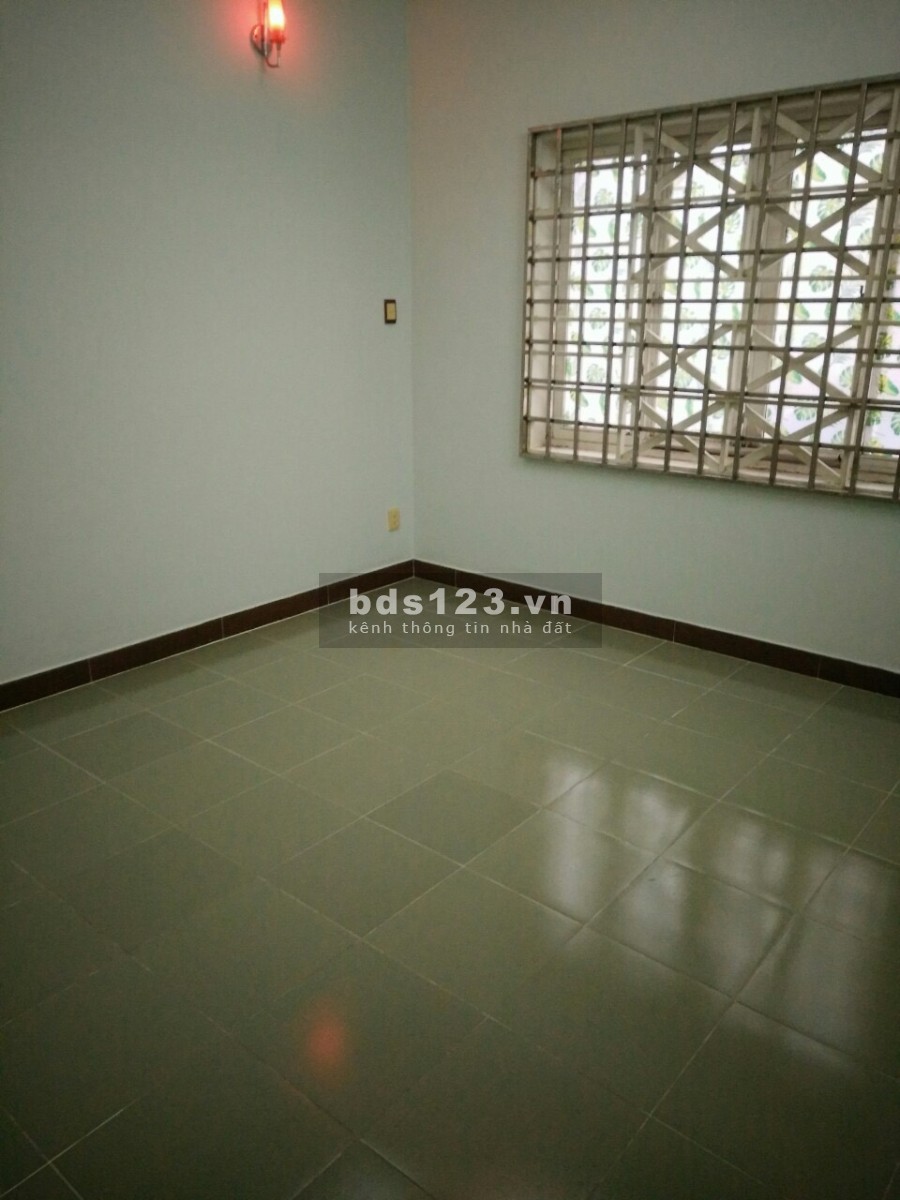 Cần cho thuê nhà mặt phố 270 Đường Cao Lỗ, P4, Q8 chính chủ (nhà mới tinh luôn nhé)