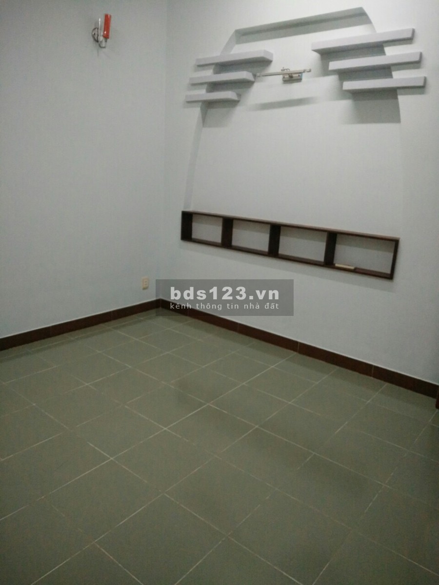Cần cho thuê nhà mặt phố 270 Đường Cao Lỗ, P4, Q8 chính chủ (nhà mới tinh luôn nhé)