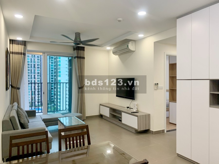 Cho thuê căn hộ 2 phòng ngủ có sẵn đầy đủ nội thất xịn xò, chung cư Vista Verde giá tốt