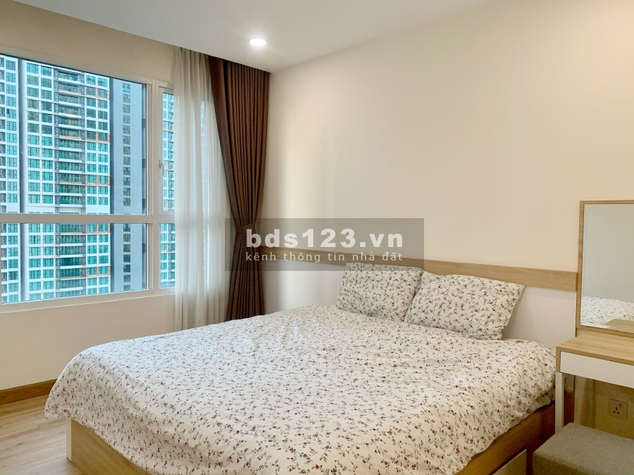 Cho thuê căn hộ 2 phòng ngủ có sẵn đầy đủ nội thất xịn xò, chung cư Vista Verde giá tốt