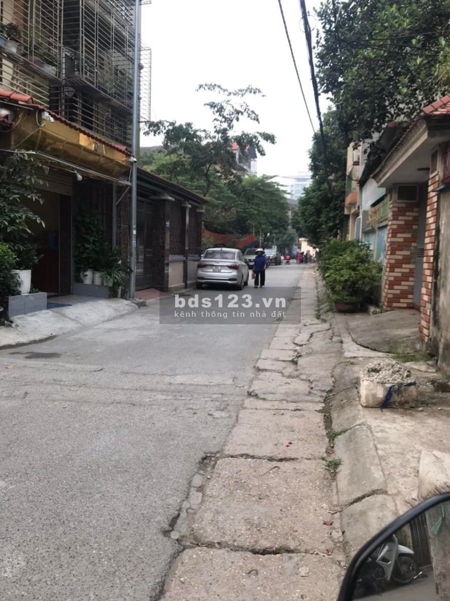Cổ Nhuế Nhà Đẹp 34 m2, MT3.5 m Gần Ô TÔ, KD . 2 Tỷ.