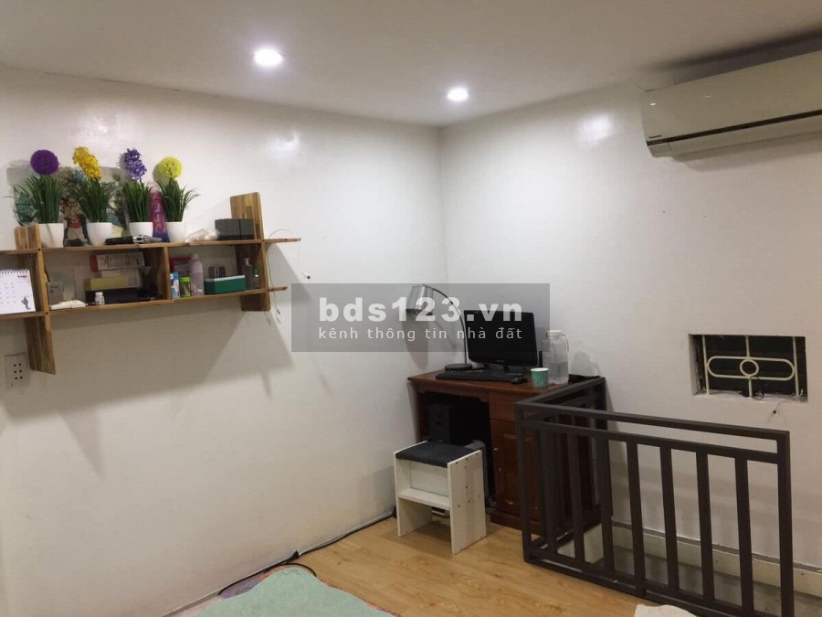 Cổ Nhuế Nhà Đẹp 34 m2, MT3.5 m Gần Ô TÔ, KD . 2 Tỷ.