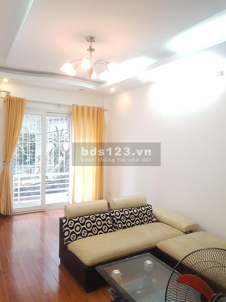Nhà nguyên căn đẹp Phùng Chí Kiên, dtsd 45m2, 5 tầng đúc, ngõ rộng giá 7 tỷ pháp lý chuẩn
