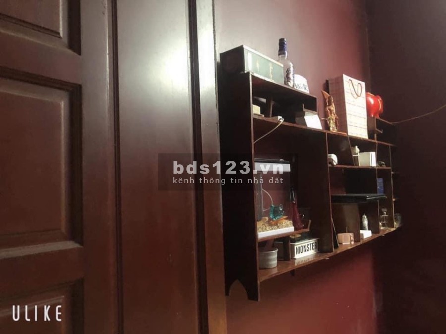Ngang lớn một bước ra đường lớn, khu dân cư hiện hữu chủ bán gấp, bàn giao sổ ngay