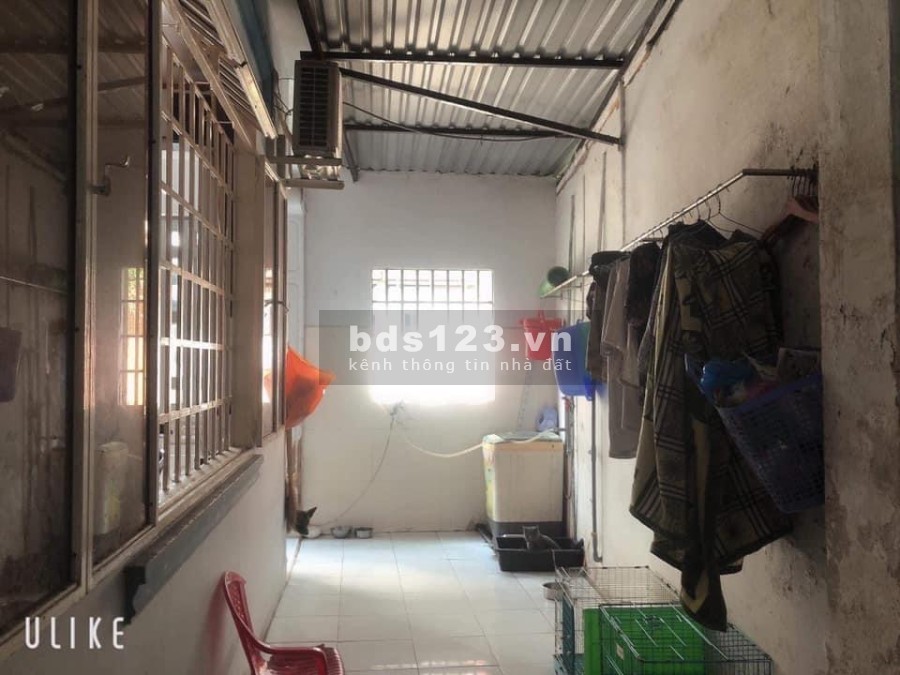 Ngang lớn một bước ra đường lớn, khu dân cư hiện hữu chủ bán gấp, bàn giao sổ ngay