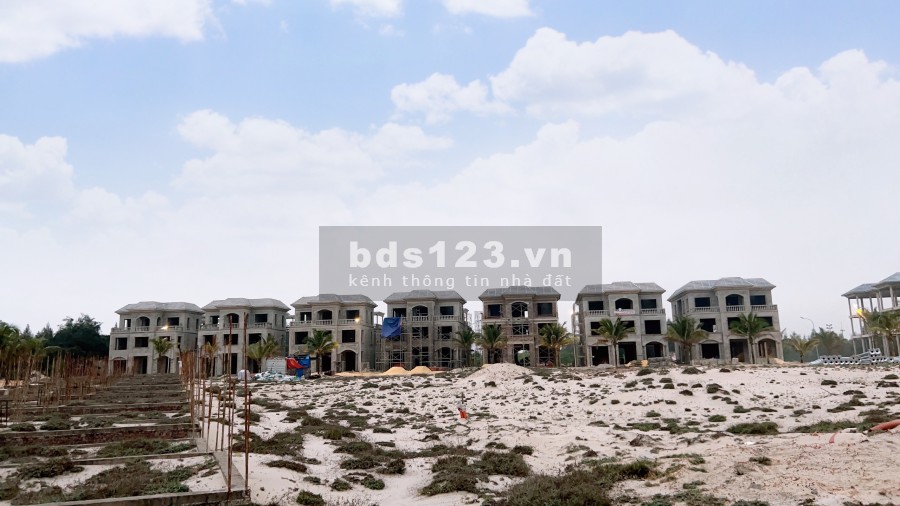 Biệt thự biển view đẹp, tiện ích đẳng cấp, bàn giao đầy đủ tiện nghi, liên hệ 0347005040