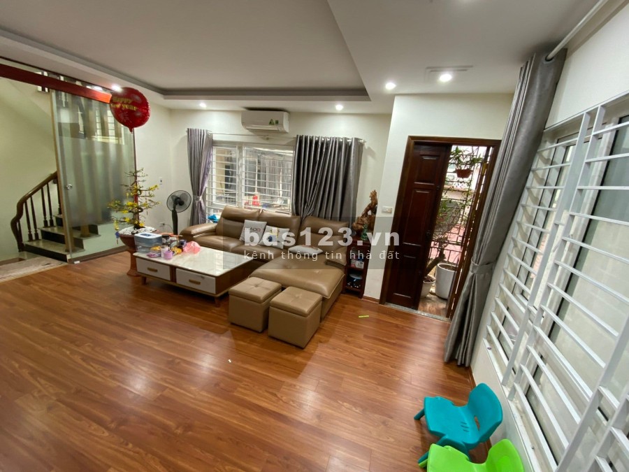 BÁN NHÀ Bùi Xương trạch,Thanh Xuân, DT 36m2 * 5 Tầng, Lô góc, 2 mặt thoáng. Nhỉnh 4 tỷ 0946690006