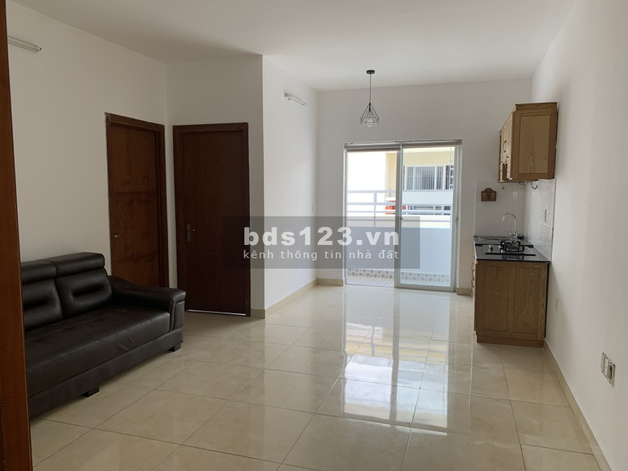 Chính chủ bán cc Tecco Green Nest Quận 12, căn góc 65m2, 2PN, 2 ban công, lầu cao, view Quận 1