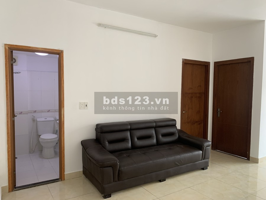 Chính chủ bán cc Tecco Green Nest Quận 12, căn góc 65m2, 2PN, 2 ban công, lầu cao, view Quận 1