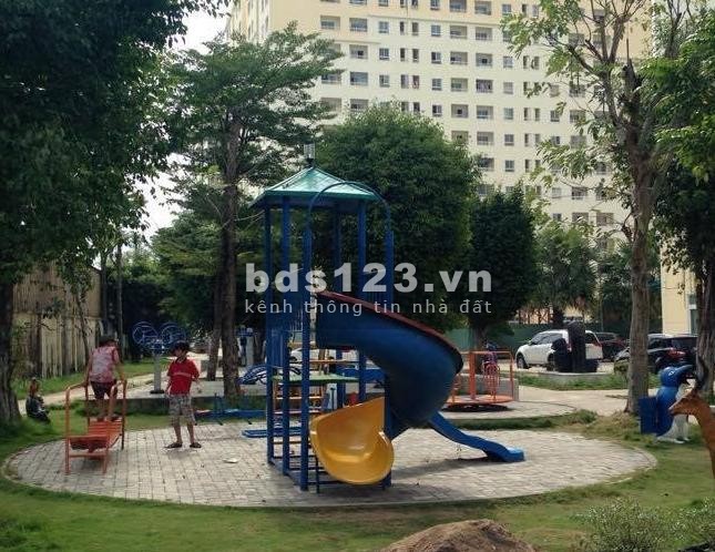 Chính chủ bán cc Tecco Green Nest Quận 12, căn góc 65m2, 2PN, 2 ban công, lầu cao, view Quận 1