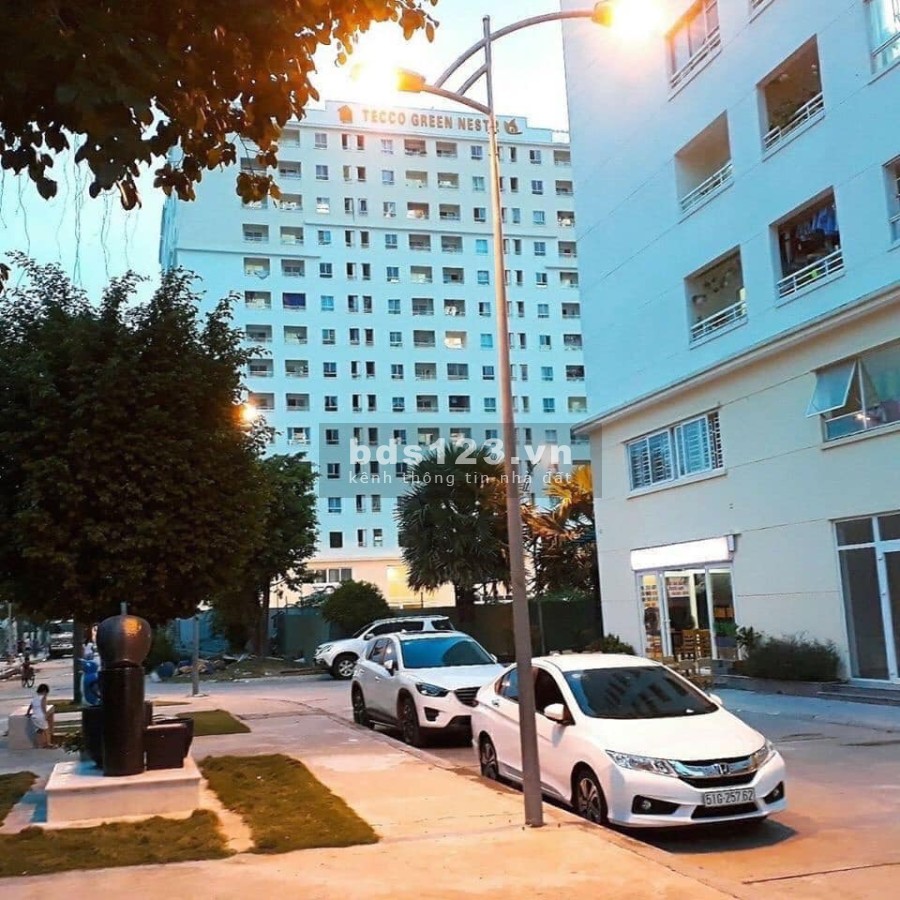 Chính chủ bán cc Tecco Green Nest Quận 12, căn góc 65m2, 2PN, 2 ban công, lầu cao, view Quận 1