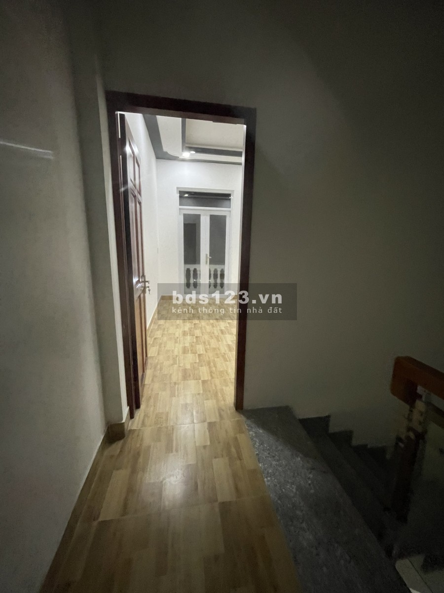 Bán nhà nguyên căn mặt tiền Quận 12 đường 8m, Nguyễn Ảnh Thủ, sổ đỏ chính chủ