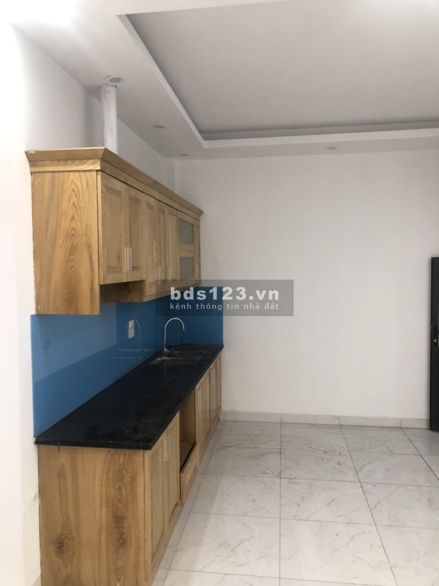 Chỉ 4 tỷ có nhà mới diện tích 36.5x4m2 ôtô đỗ ngày đêm cách 20m giá 3.97 tỷ, lh 0889712311