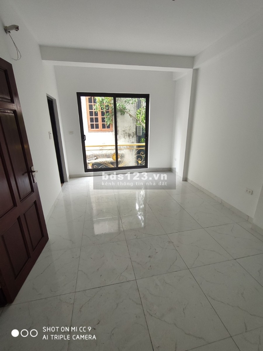 Chỉ 4 tỷ có nhà mới diện tích 36.5x4m2 ôtô đỗ ngày đêm cách 20m giá 3.97 tỷ, lh 0889712311