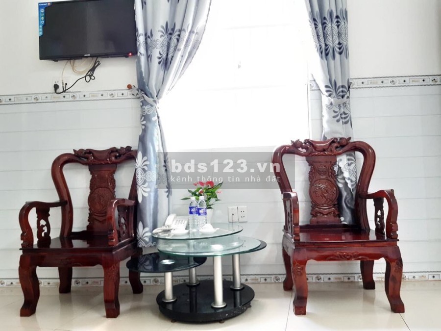 Bán khách sạn hẻm Thùy Vân khu bãi sau vị trí đắc địa ngành du lịch liên hệ 0707933341