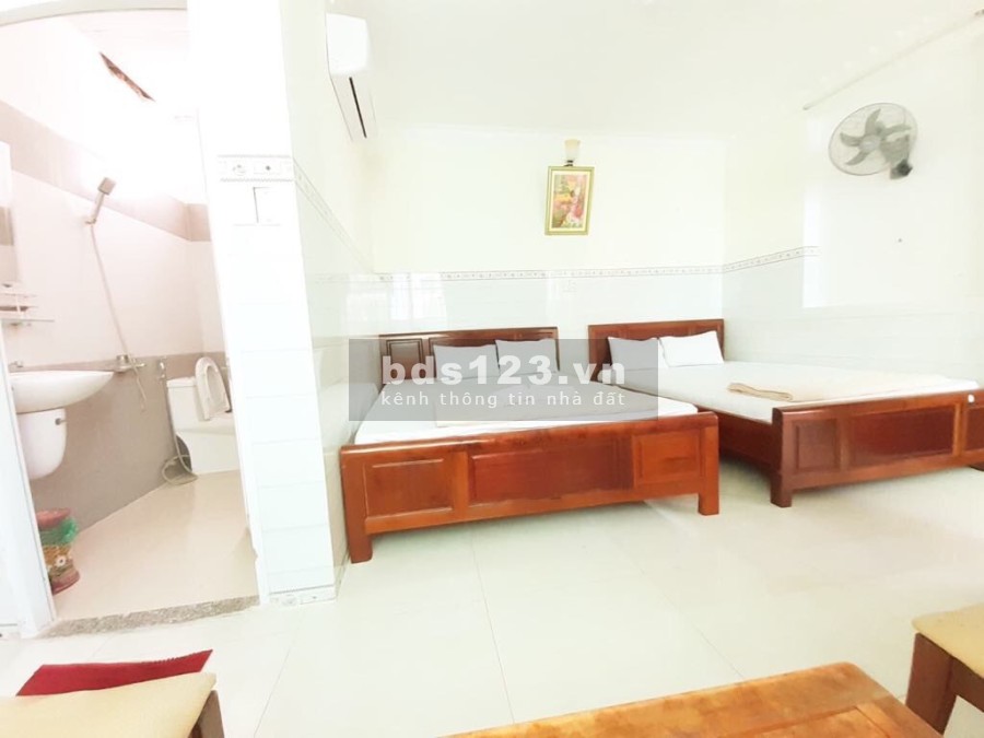 Bán khách sạn hẻm Thùy Vân khu bãi sau vị trí đắc địa ngành du lịch liên hệ 0707933341