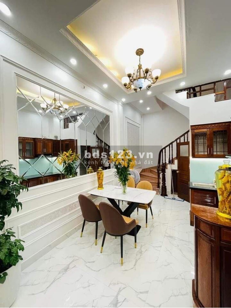 Bán nhà nguyên căn đẹp như khách sạn nội thất đẳng cấp ngõ ngách thông tứ tung, giá tốt