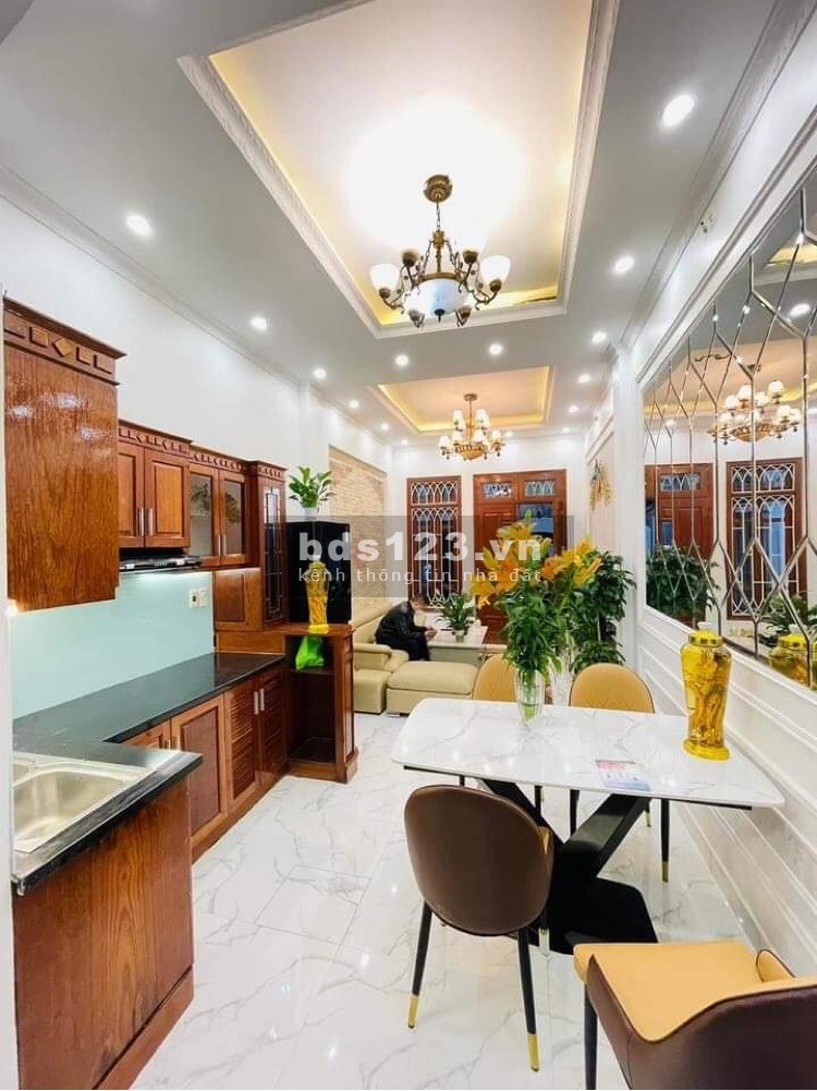 Bán nhà nguyên căn đẹp như khách sạn nội thất đẳng cấp ngõ ngách thông tứ tung, giá tốt