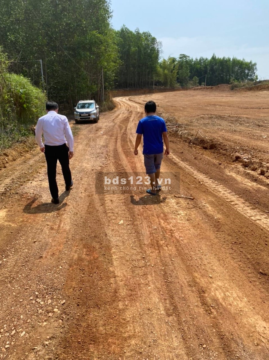 Bán đất 1000m2 sổ hồng riêng gần khu công nghiệp becamex 6300ha Đồng Phú, sát dt 753
