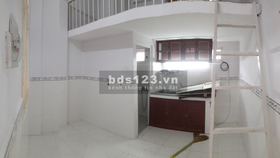 Phòng trọ diện tích sử dụng 20m2 có gác, máy lạnh, tolet riêng giá tốt liên hệ 0938127056