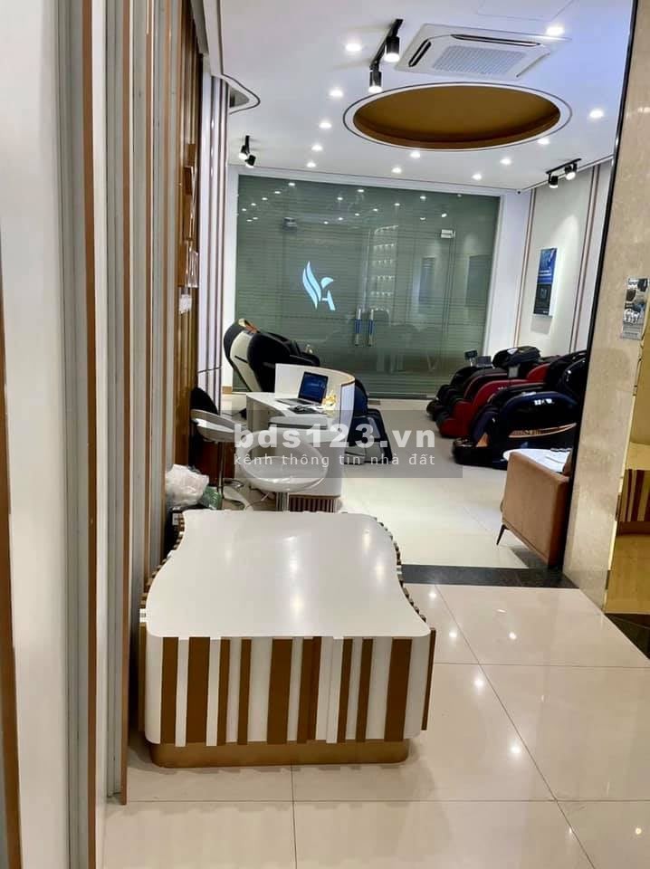 Bán nhà mặt phố Xã Đà Đống Đa, thang máy kinh doanh dt 60m2, mt 5.5m, giá nhỉnh 32 tỷ