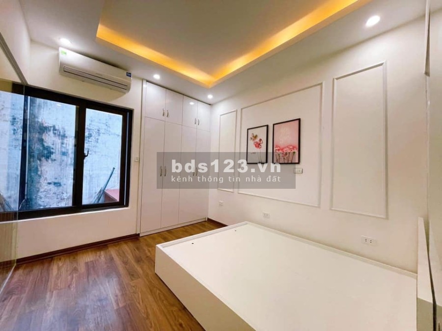 Bán nhà Ngọc Thuỵ ngõ rộng gần Khai Sơn, diện tích sử dụng 45m2, giá bán 4 tỷ, sổ sẵn