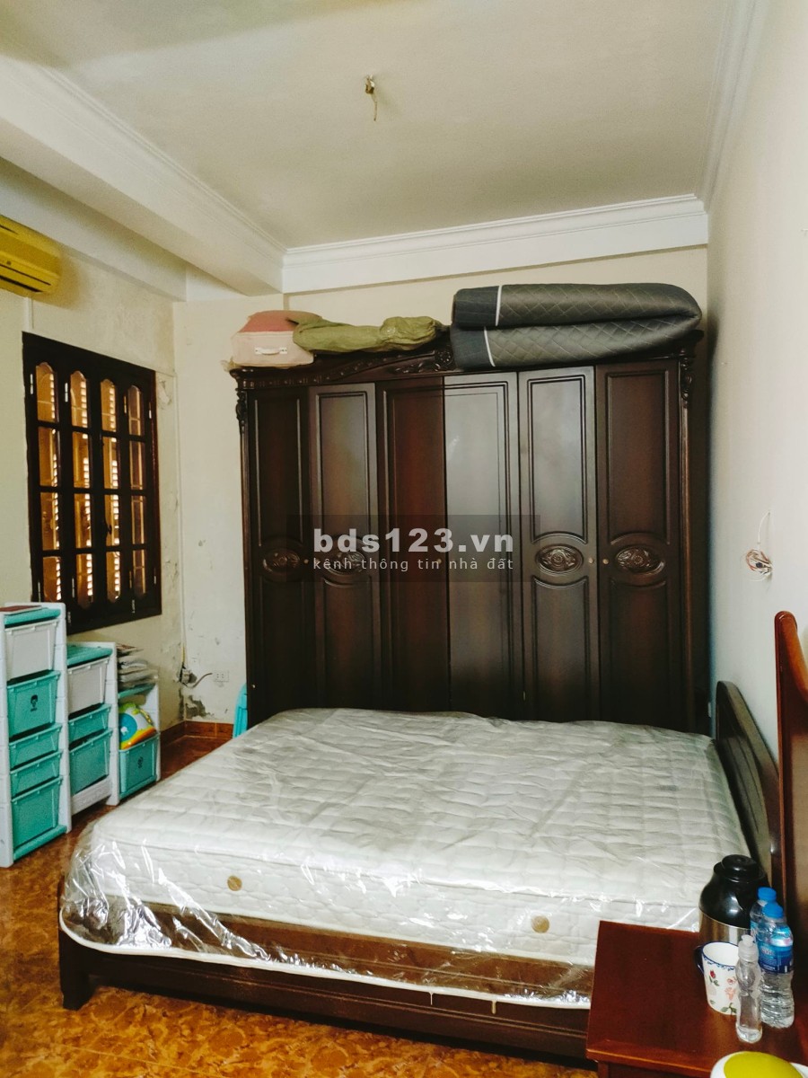 Bán nhà Trần Quốc Hoàn Cầu Giấy ô tô kinh doanh dtsd 50m2, mt 5.6m, 5 tầng giá nhỉnh 11 tỷ